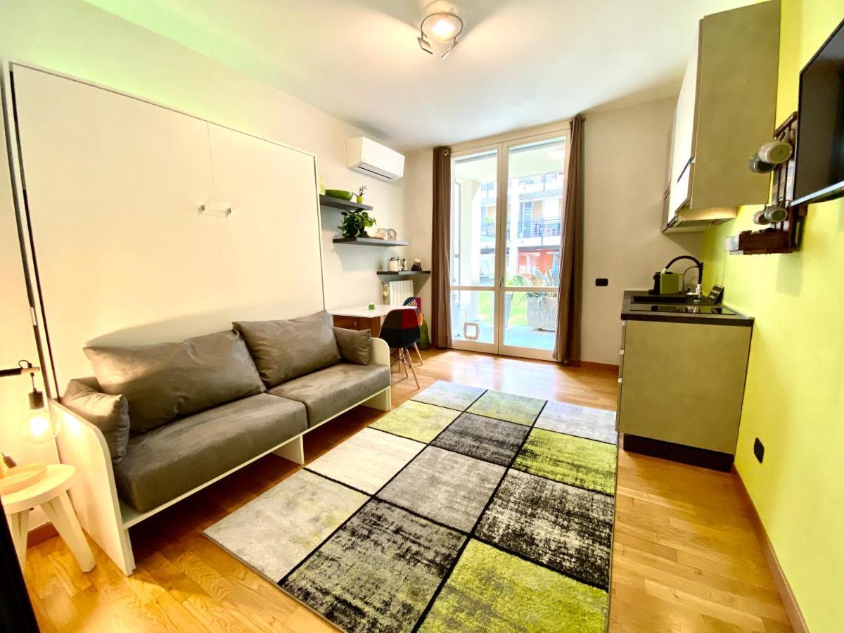 Spa Tiny Love Apartment Close To Milan-Como-Malpensa Saronno Exterior photo